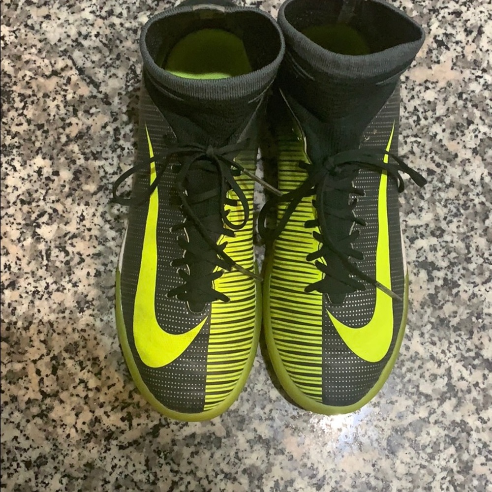 Nike indoor soccer shoes